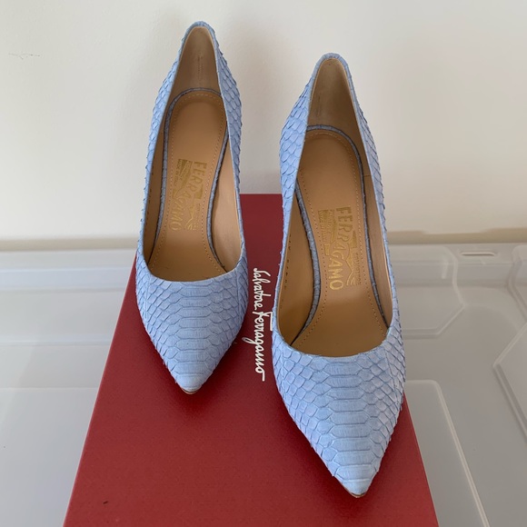 Salvatore Ferragamo Susi Snakeskin Pumps - Picture 5 of 10